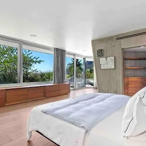 this-home-is-a-true-oasis.hotels-capetown.com/
